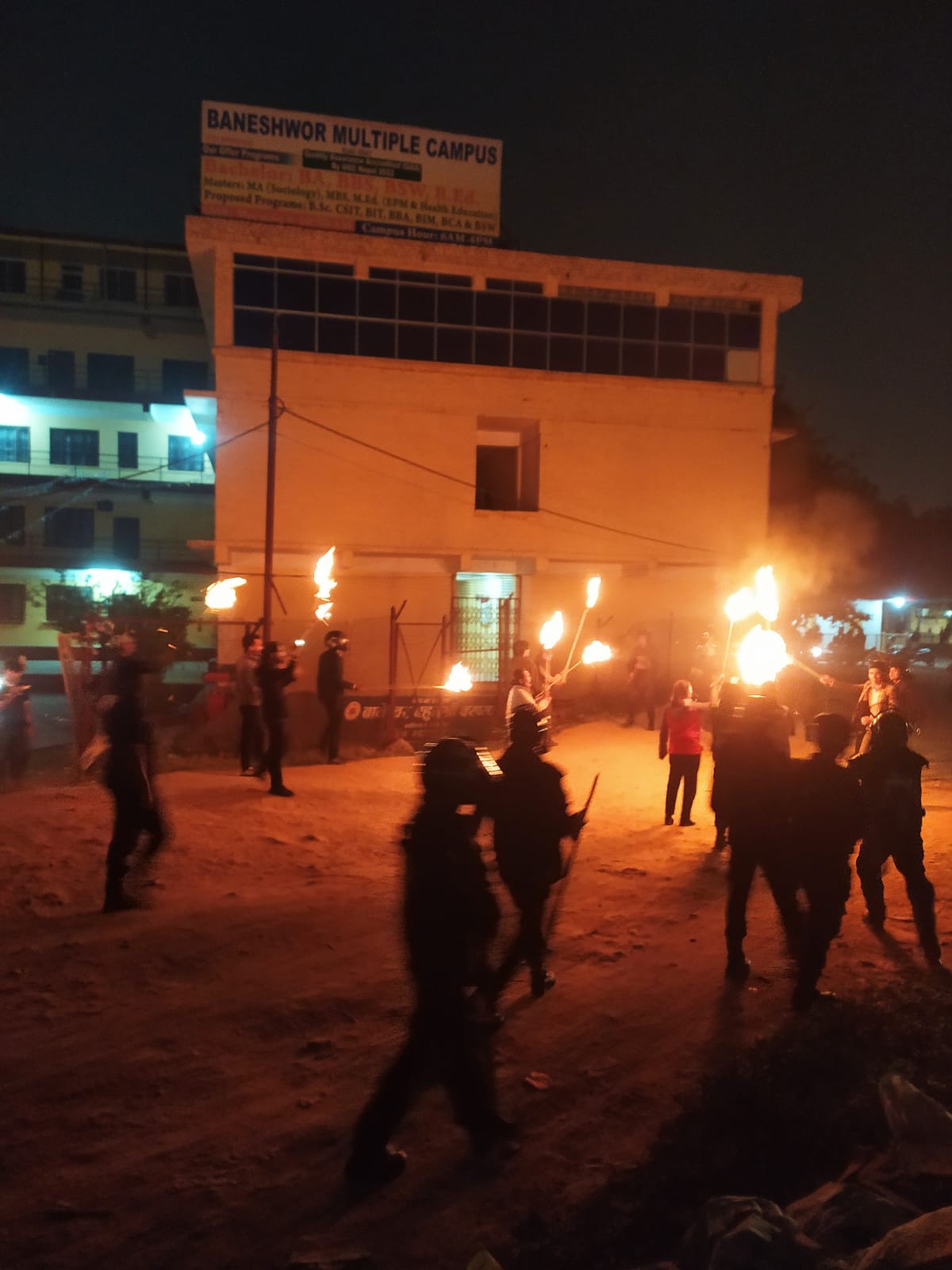 काठमाडौंमा विद्यार्थी आन्दोलन सुरु — पेट्रोलियम मूल्यवृद्धि र स्ववियूमाथि हस्तक्षेपको विरोध